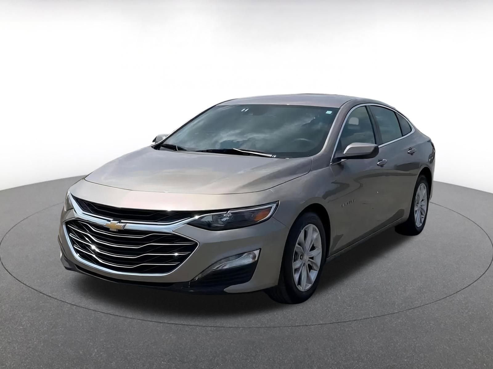 Thumbnail: 2024 Chevrolet Malibu - 6