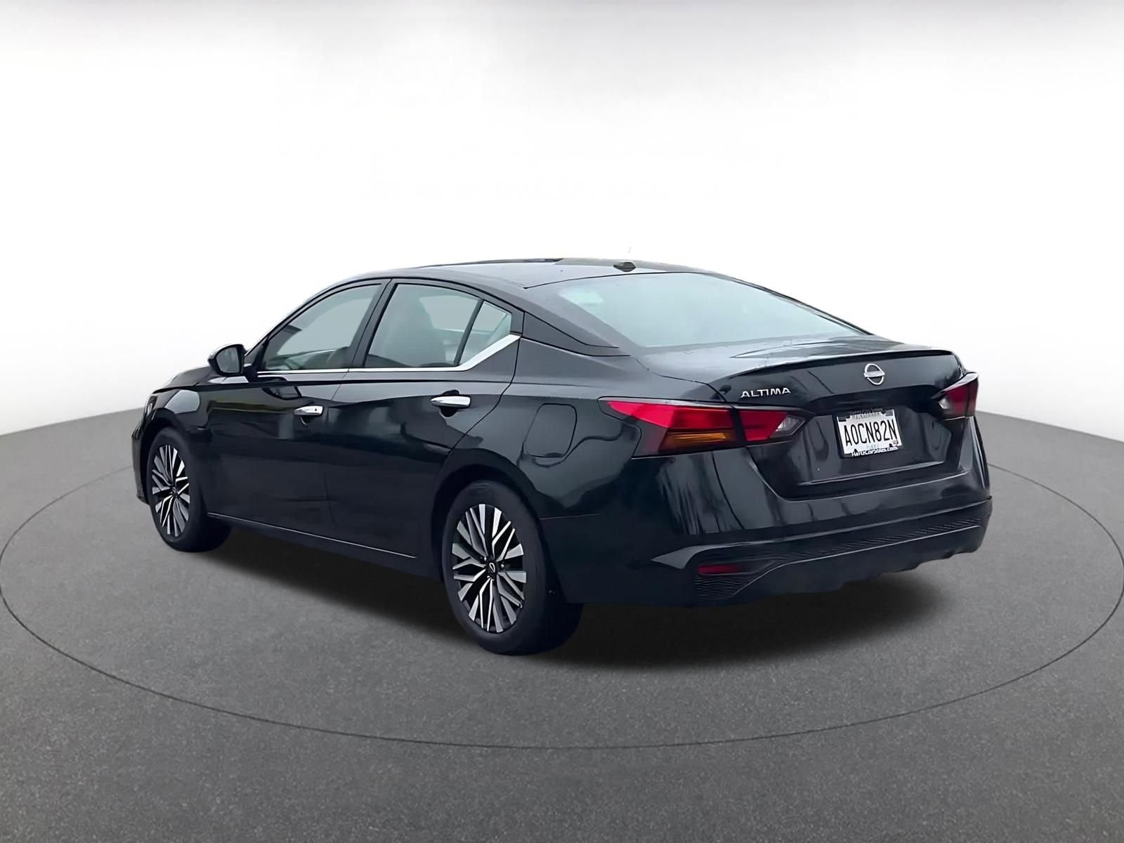 Thumbnail: 2025 Nissan Altima - 11