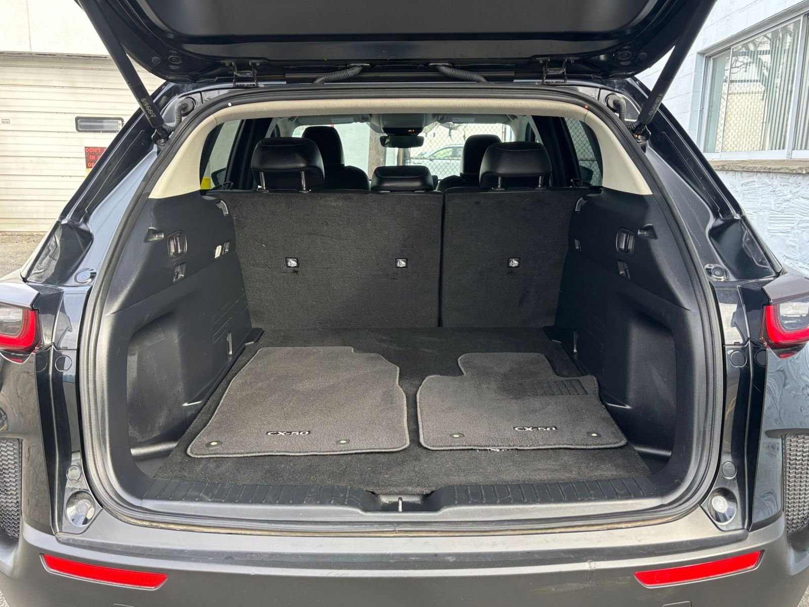 Thumbnail: 2025 Mazda CX-50 - 25