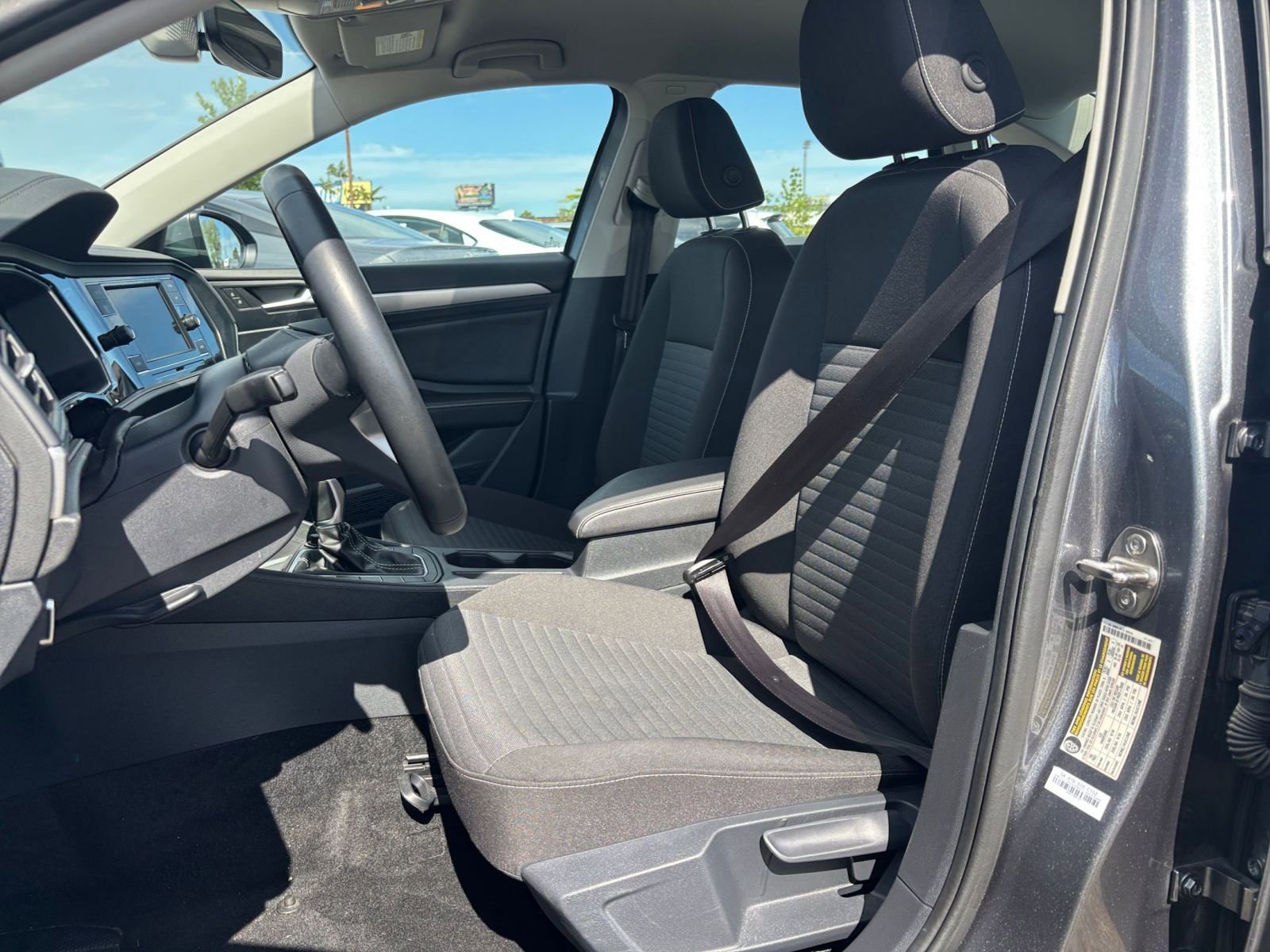 Thumbnail: 2024 Volkswagen Jetta - 32