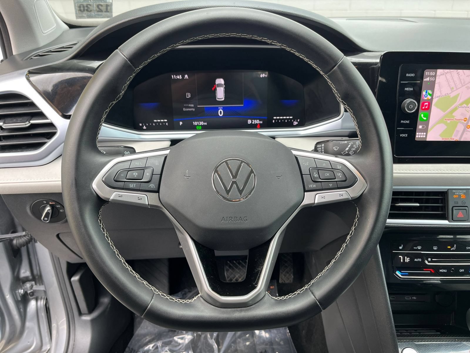 Thumbnail: 2026 Volkswagen Taos - 31