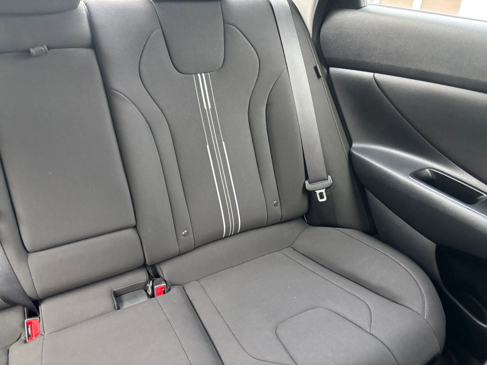 Thumbnail: 2025 Hyundai Elantra - 33