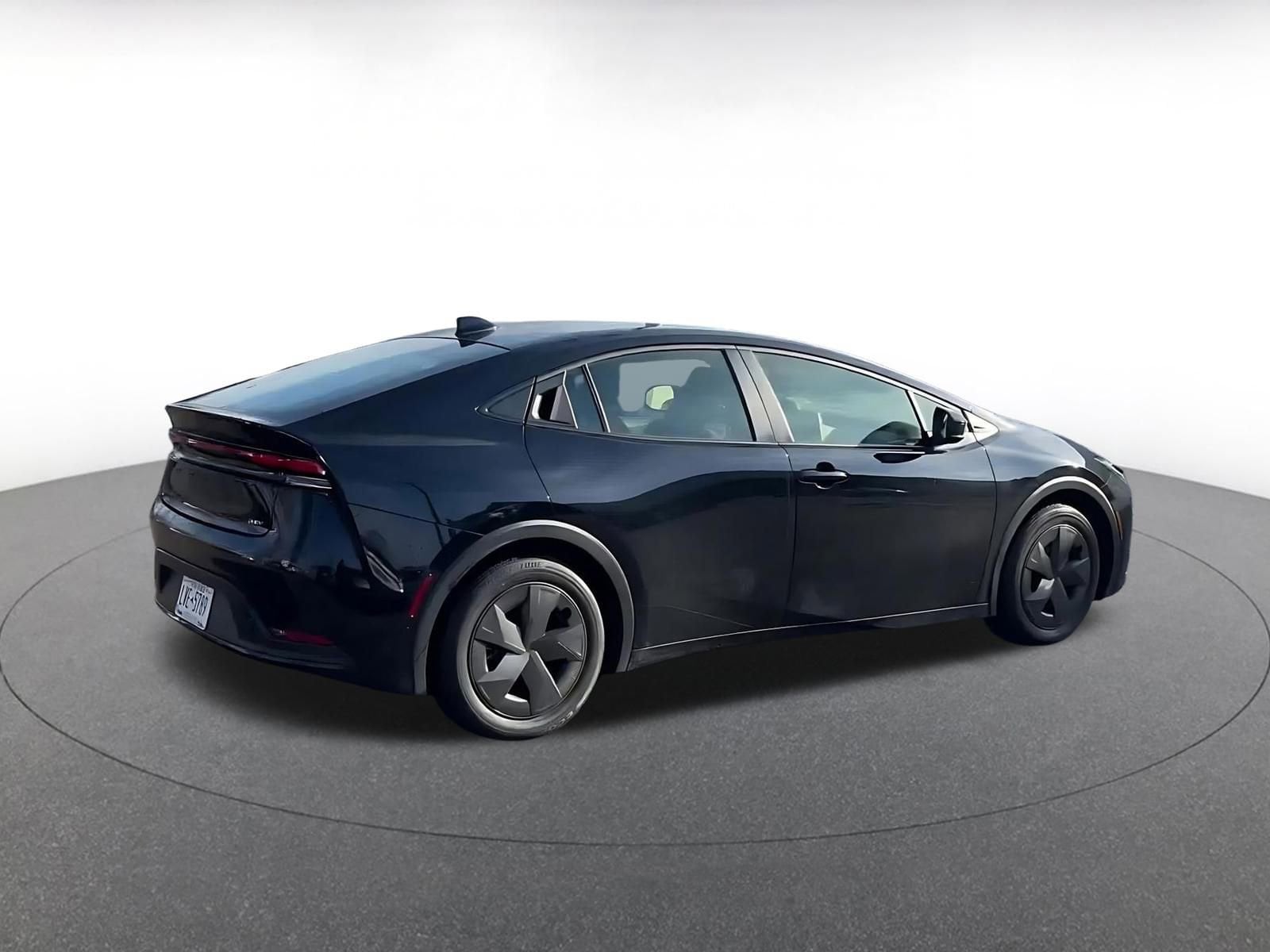 Thumbnail: 2025 Toyota Prius - 16