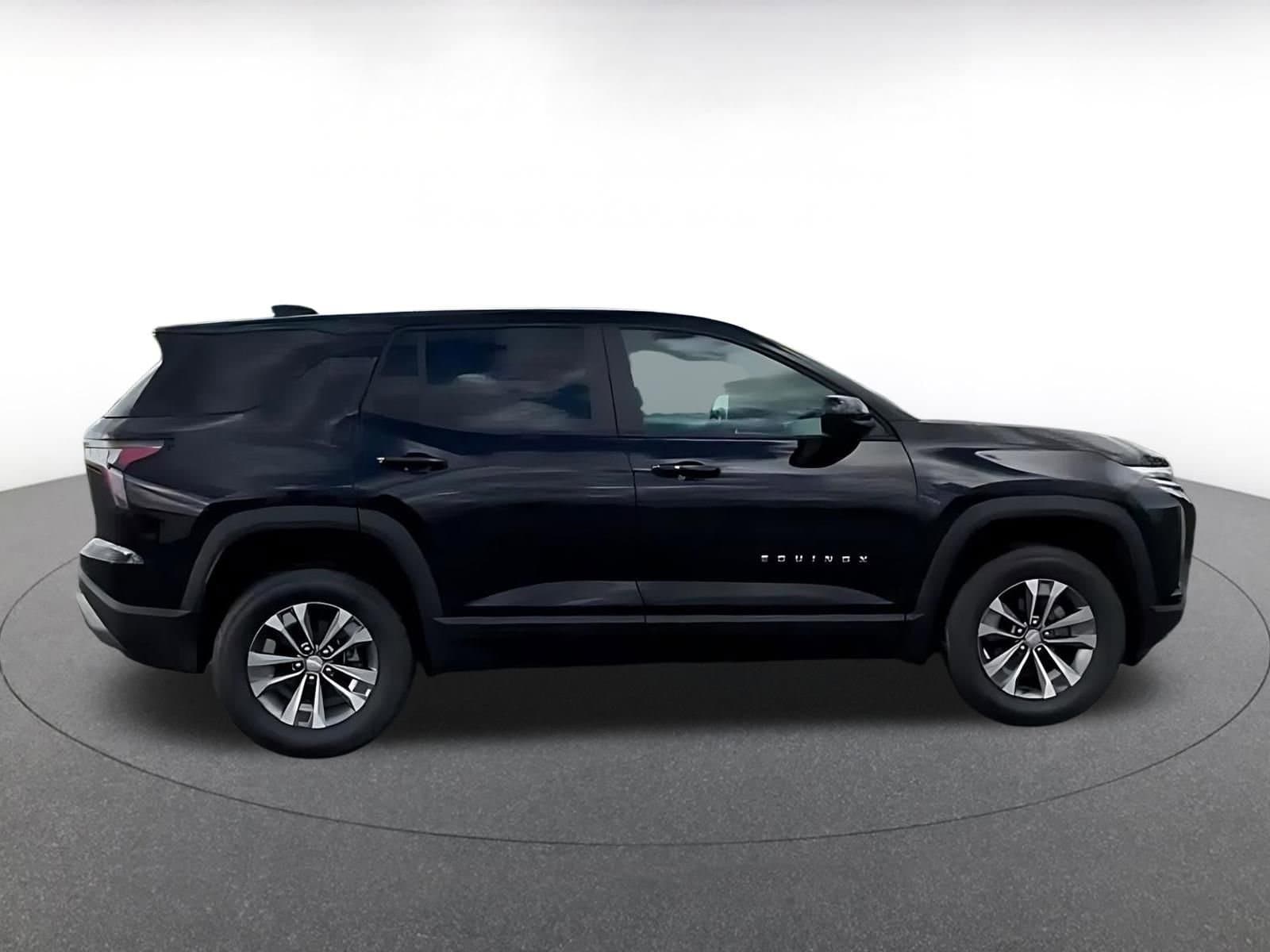 Thumbnail: 2025 Chevrolet Equinox - 15