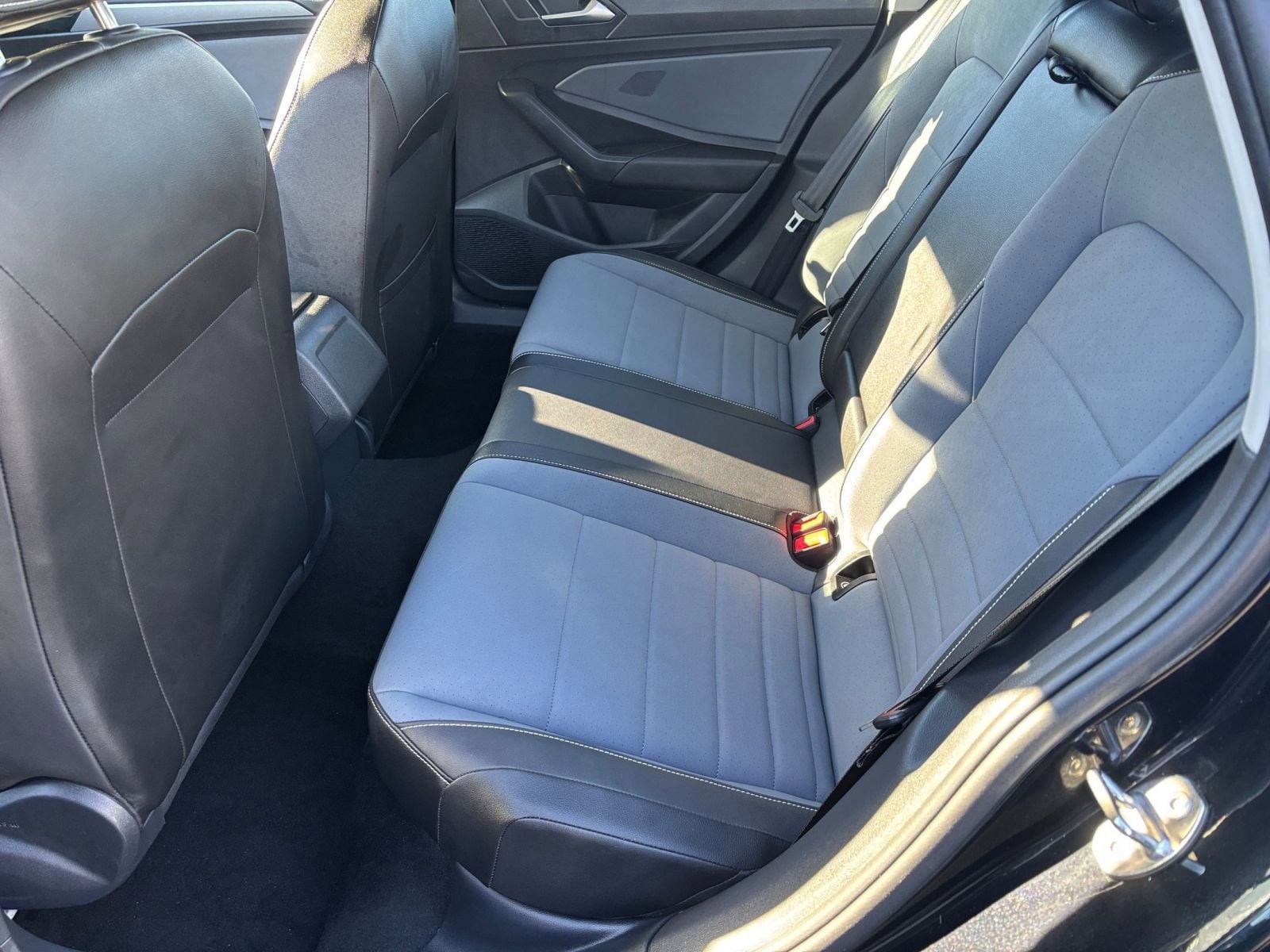 Thumbnail: 2025 Volkswagen Jetta - 22