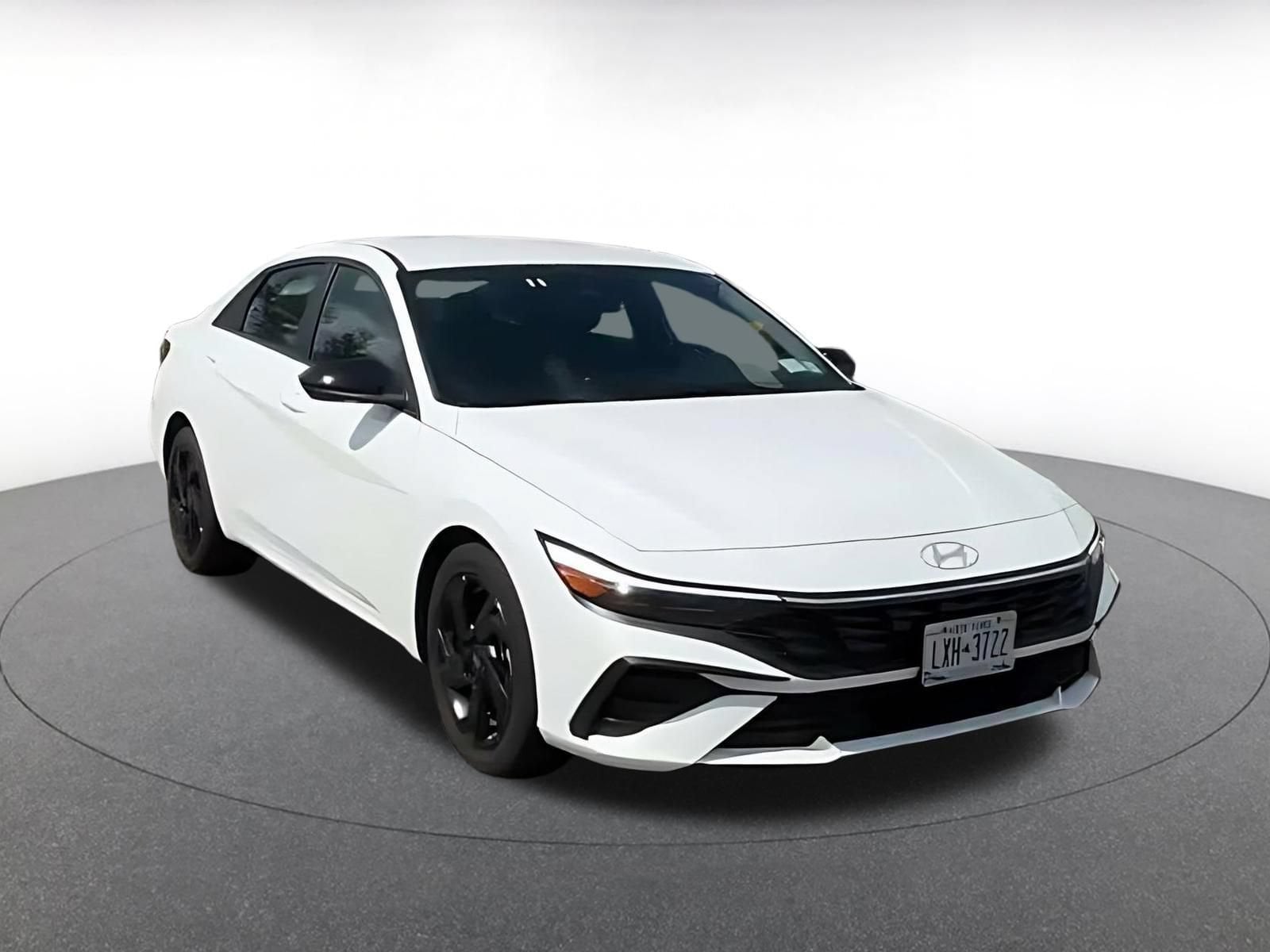Thumbnail: 2026 Hyundai Elantra - 3