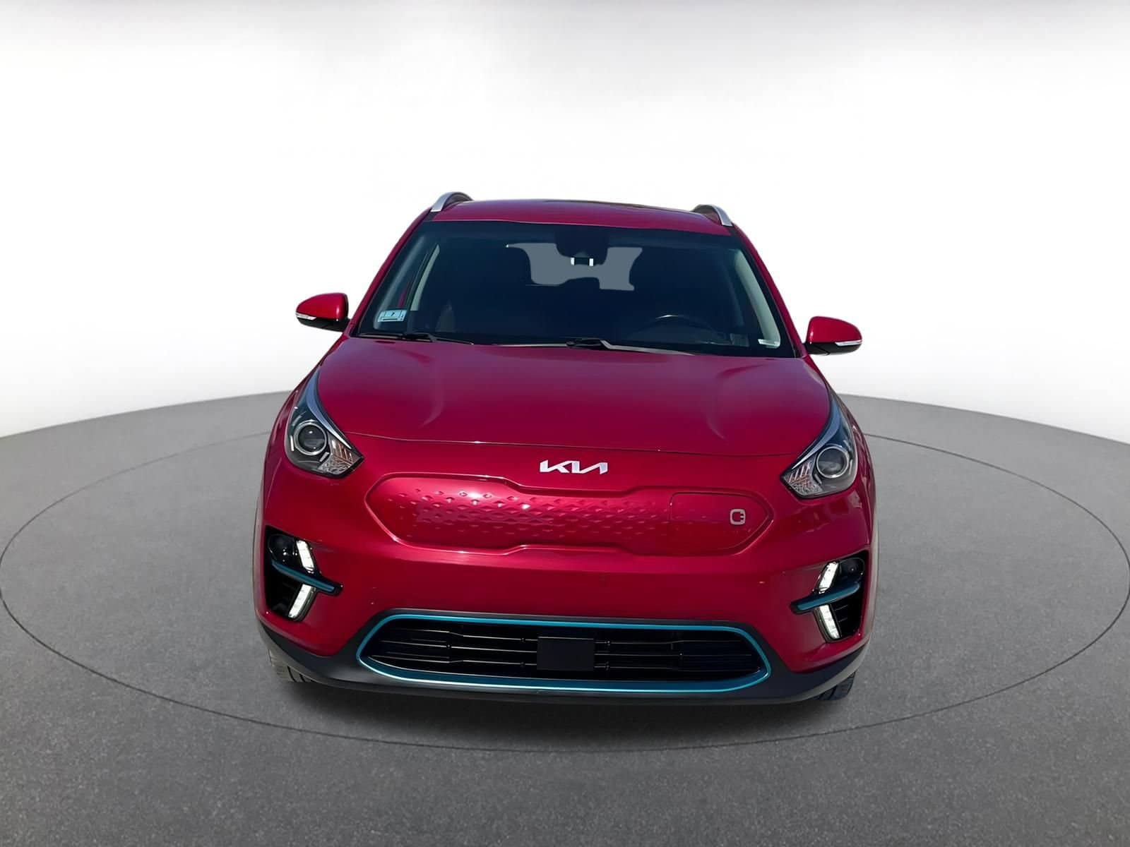 Thumbnail: 2022 Kia Niro - 4