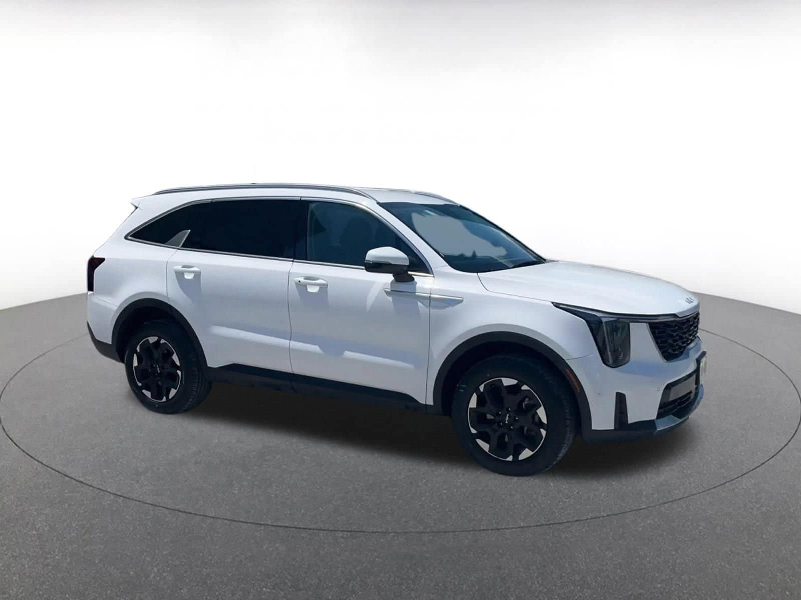 Thumbnail: 2024 Kia Sorento - 2