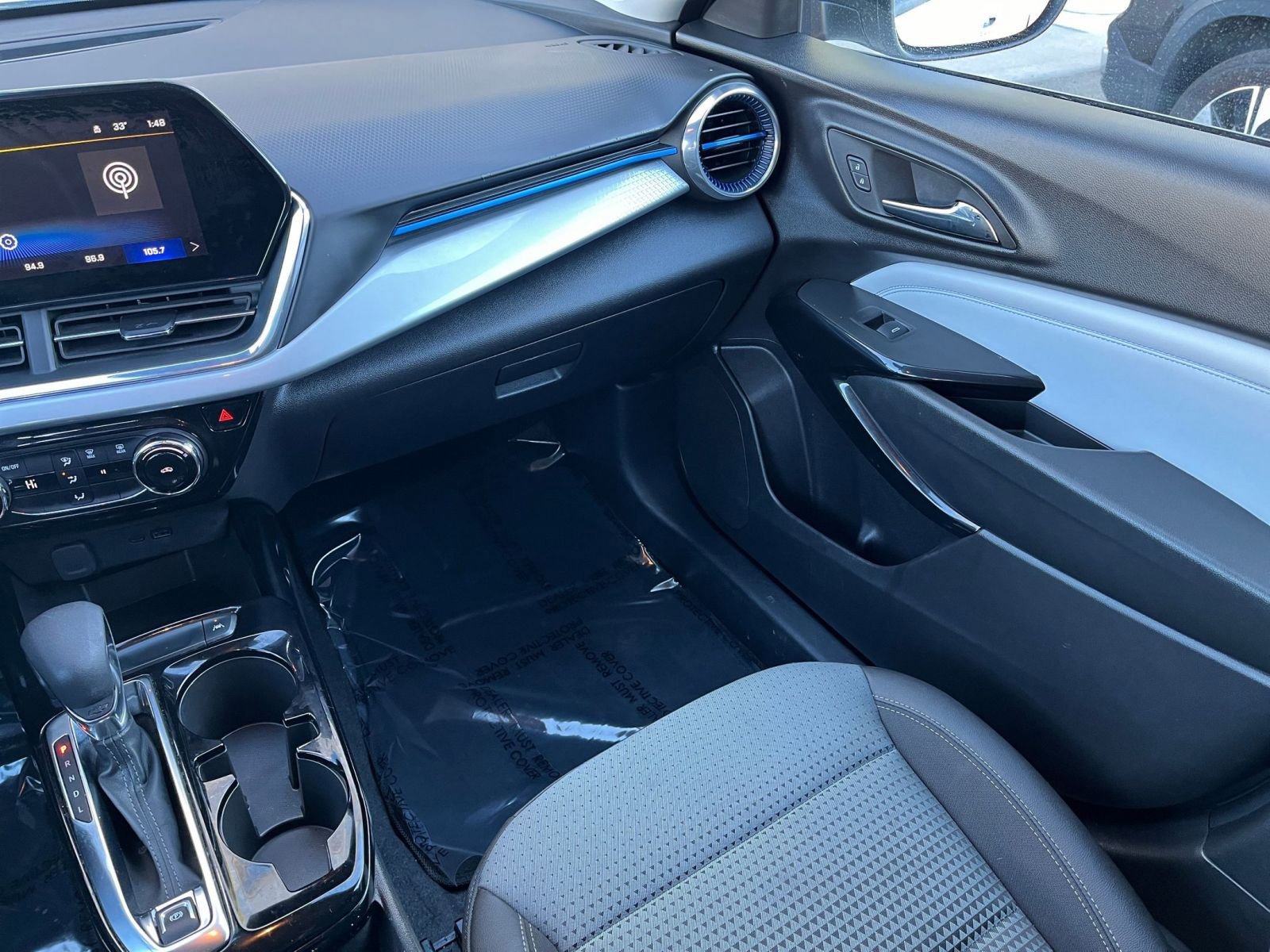 Thumbnail: 2025 Chevrolet Trax - 31