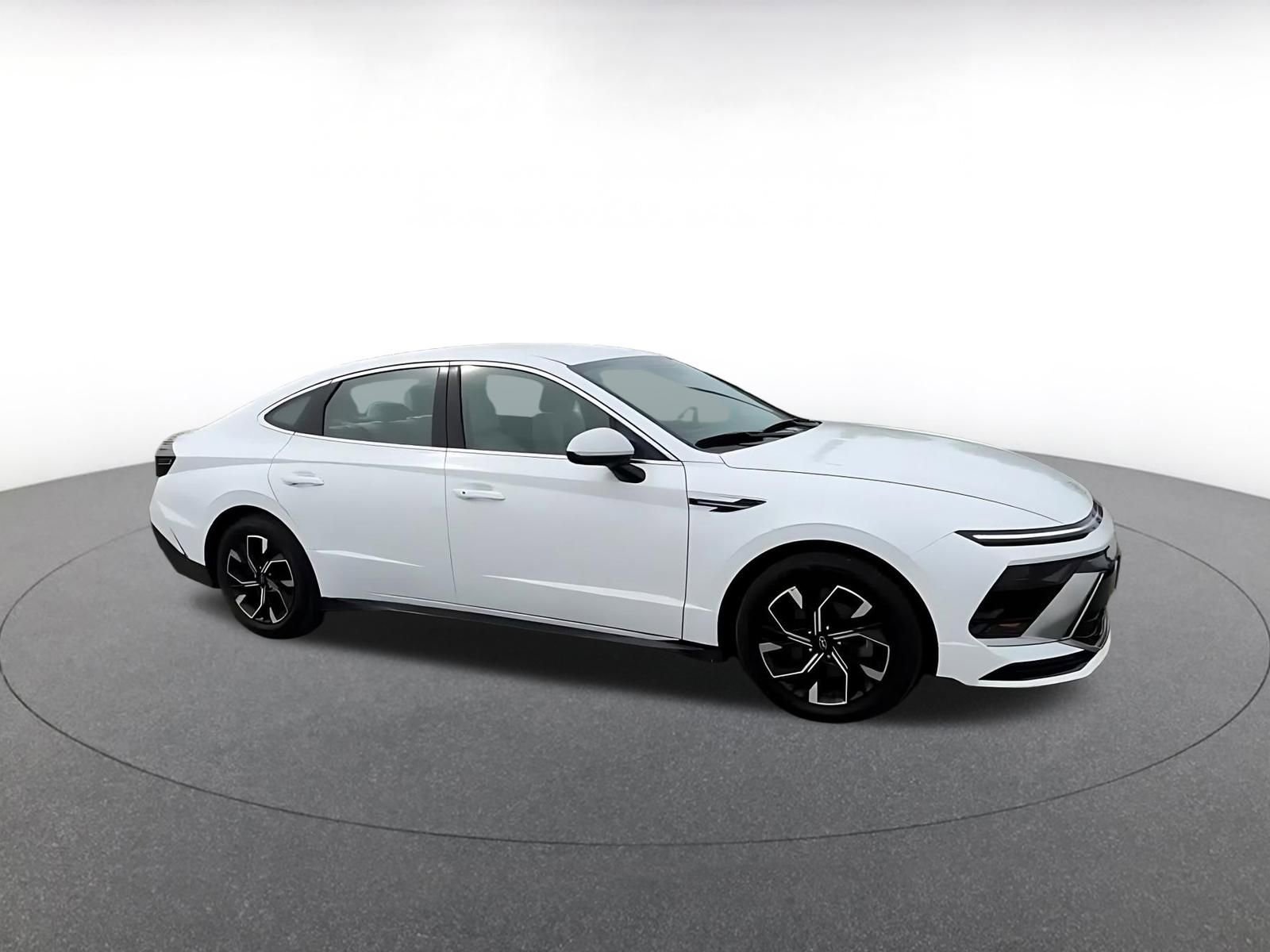 Thumbnail: 2025 Hyundai Sonata - 2