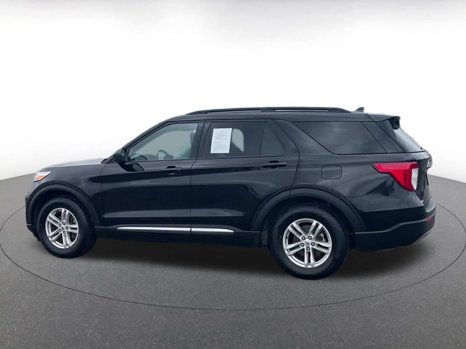 Thumbnail: 2024 Ford Explorer - 9