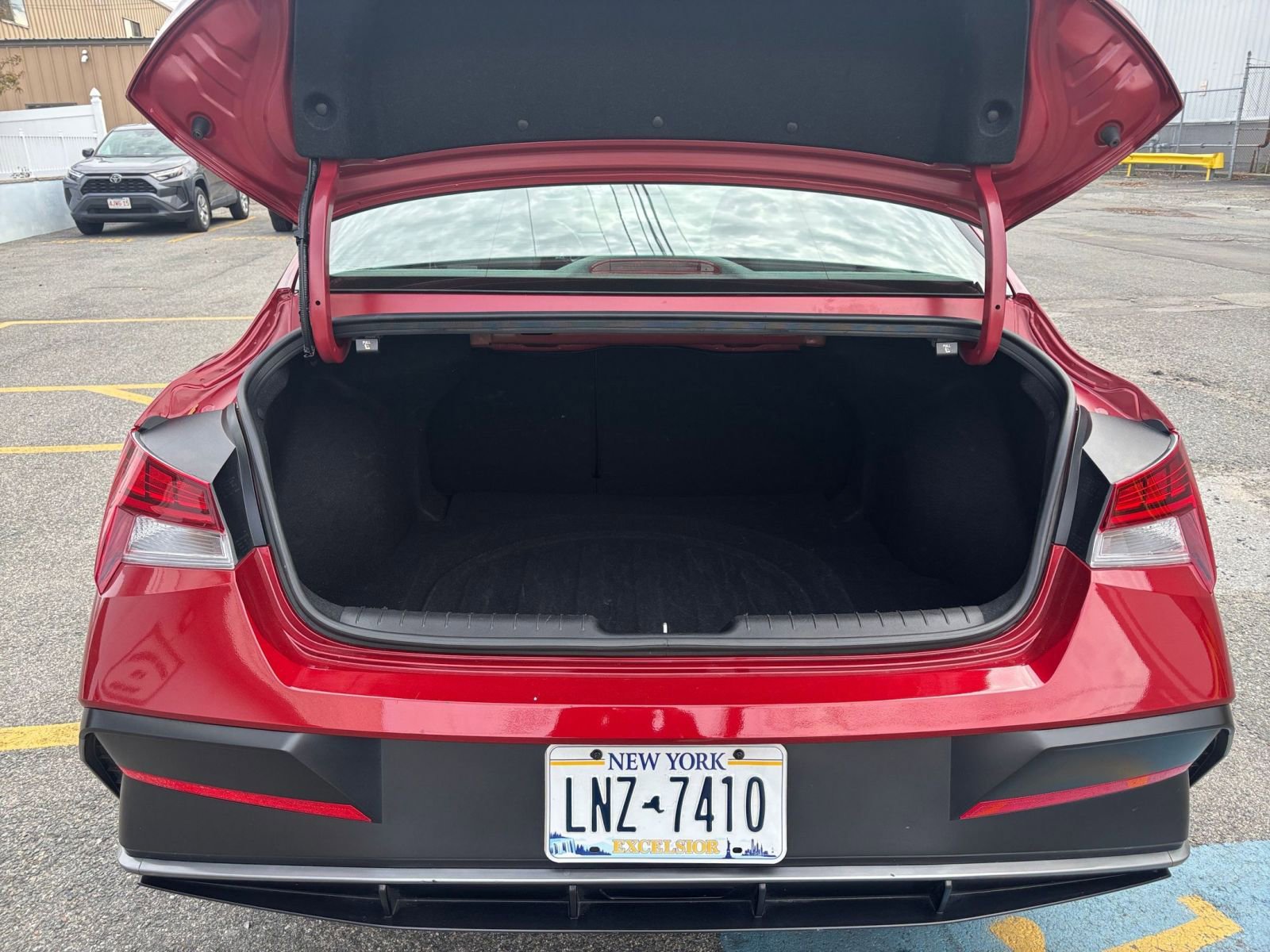 Thumbnail: 2025 Hyundai Elantra - 27