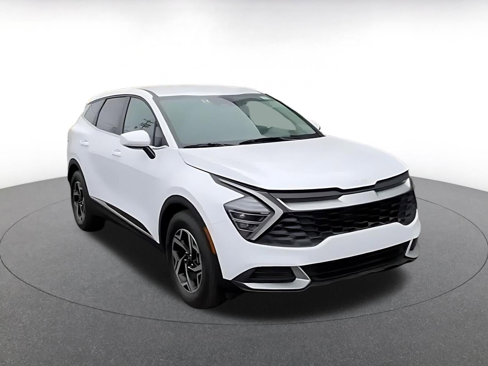 Thumbnail: 2025 Kia Sportage - 3