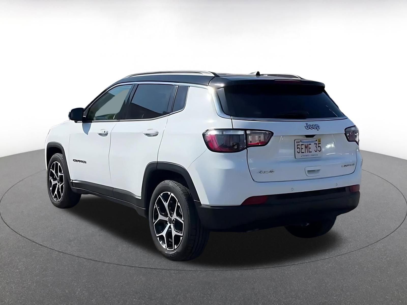 Thumbnail: 2025 Jeep Compass - 10