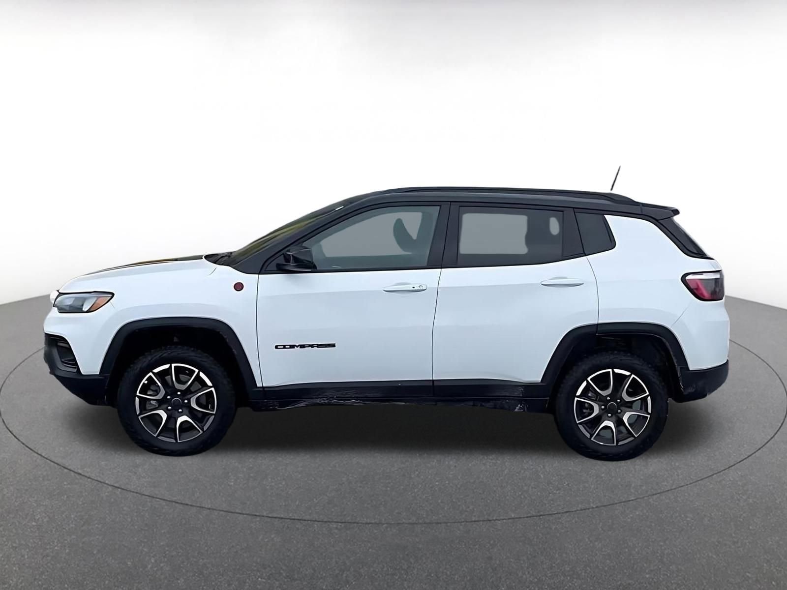 Thumbnail: 2025 Jeep Compass - 8