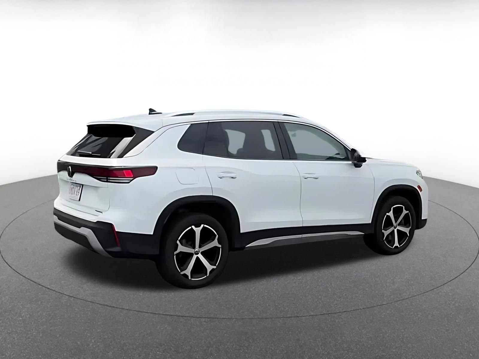 Thumbnail: 2026 Volkswagen Tiguan - 15