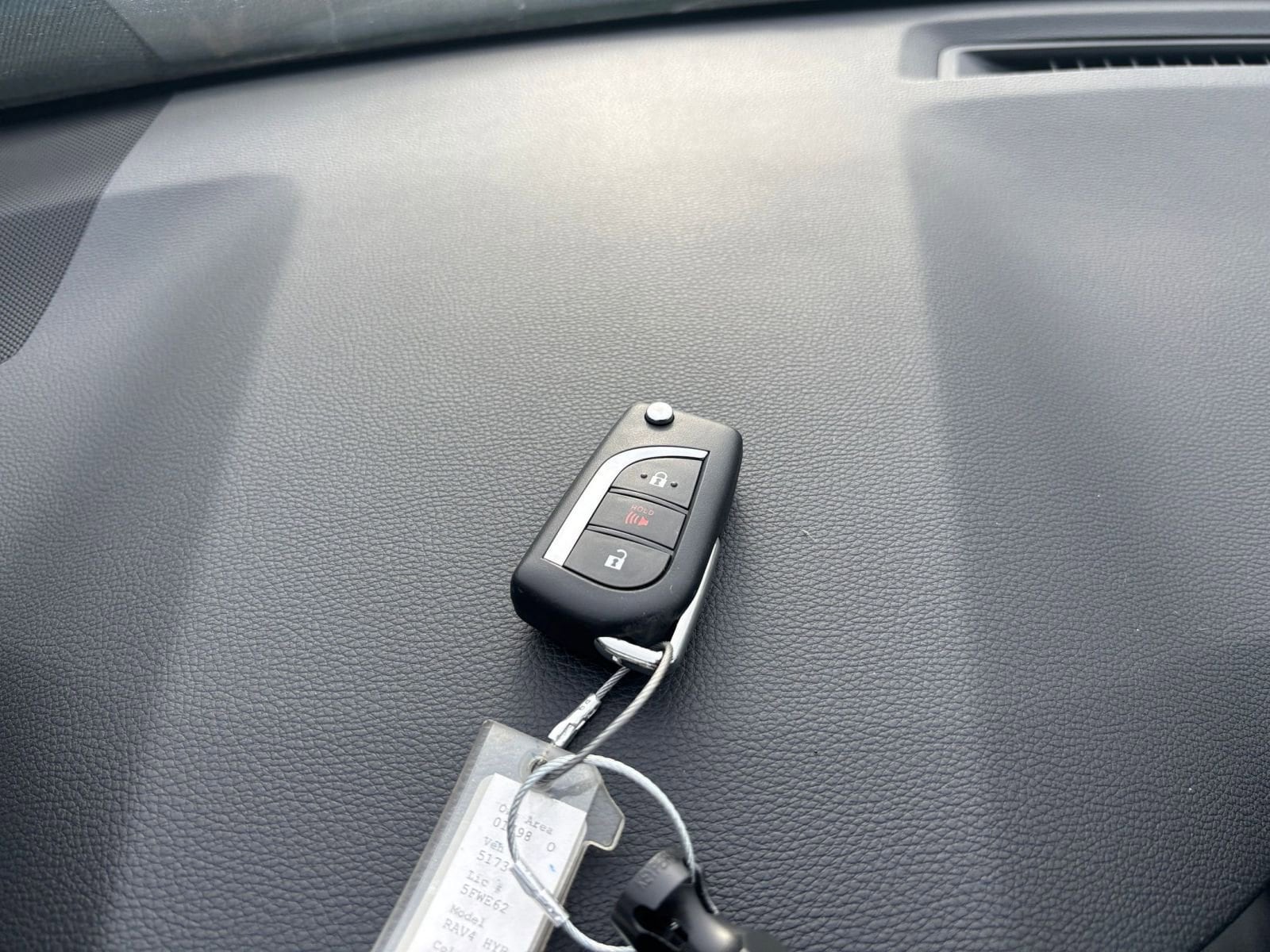 Thumbnail: 2025 Toyota RAV4 - 21