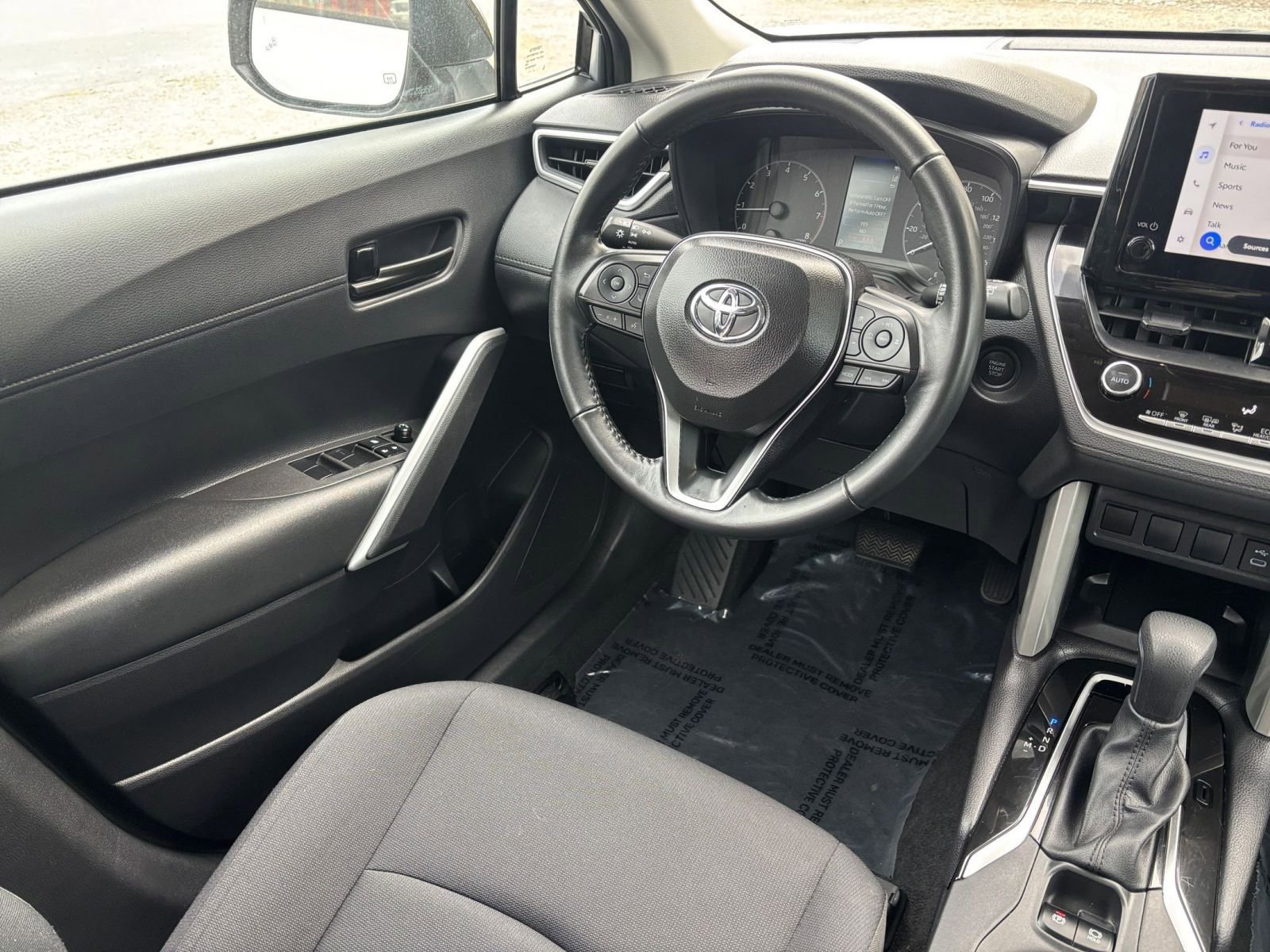 Thumbnail: 2025 Toyota Corolla Cross - 30