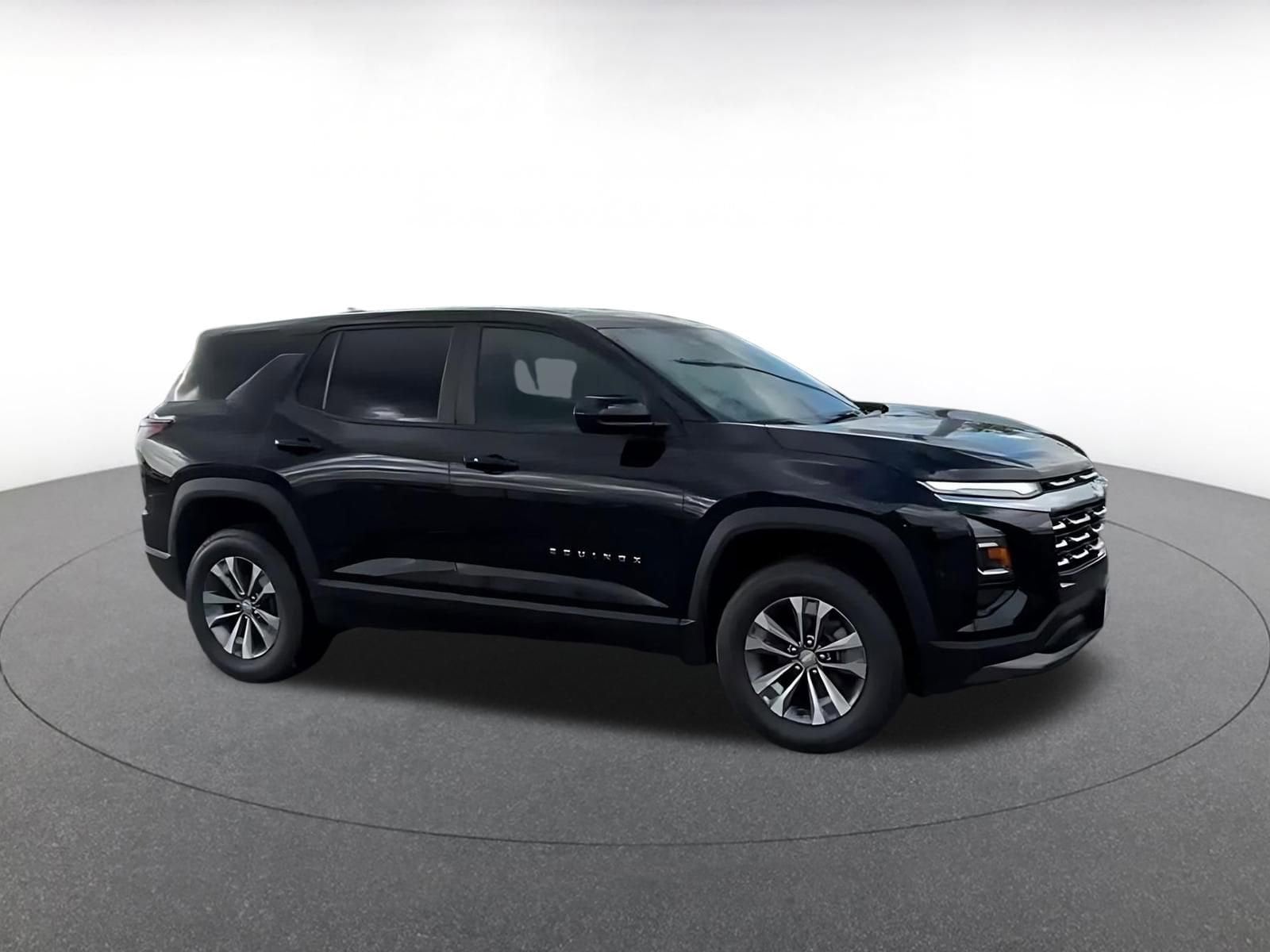 Thumbnail: 2025 Chevrolet Equinox - 2