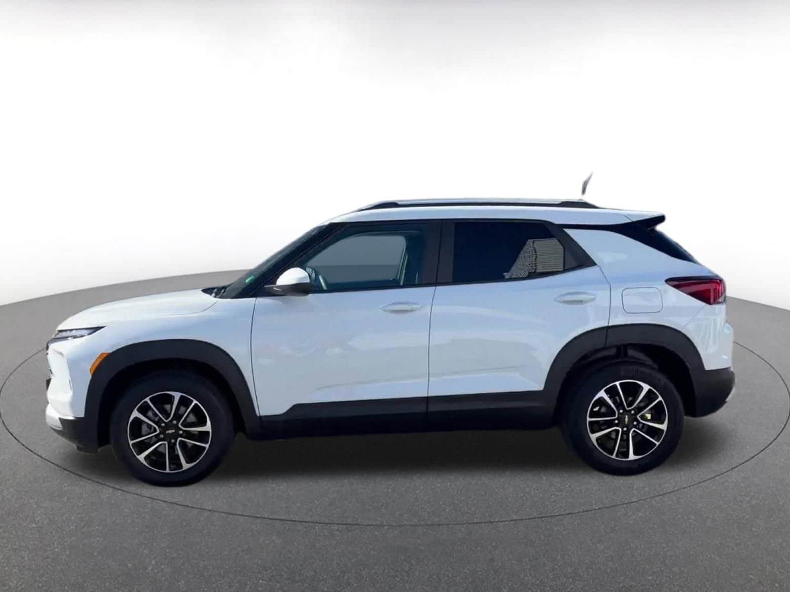 Thumbnail: 2025 Chevrolet TrailBlazer - 9