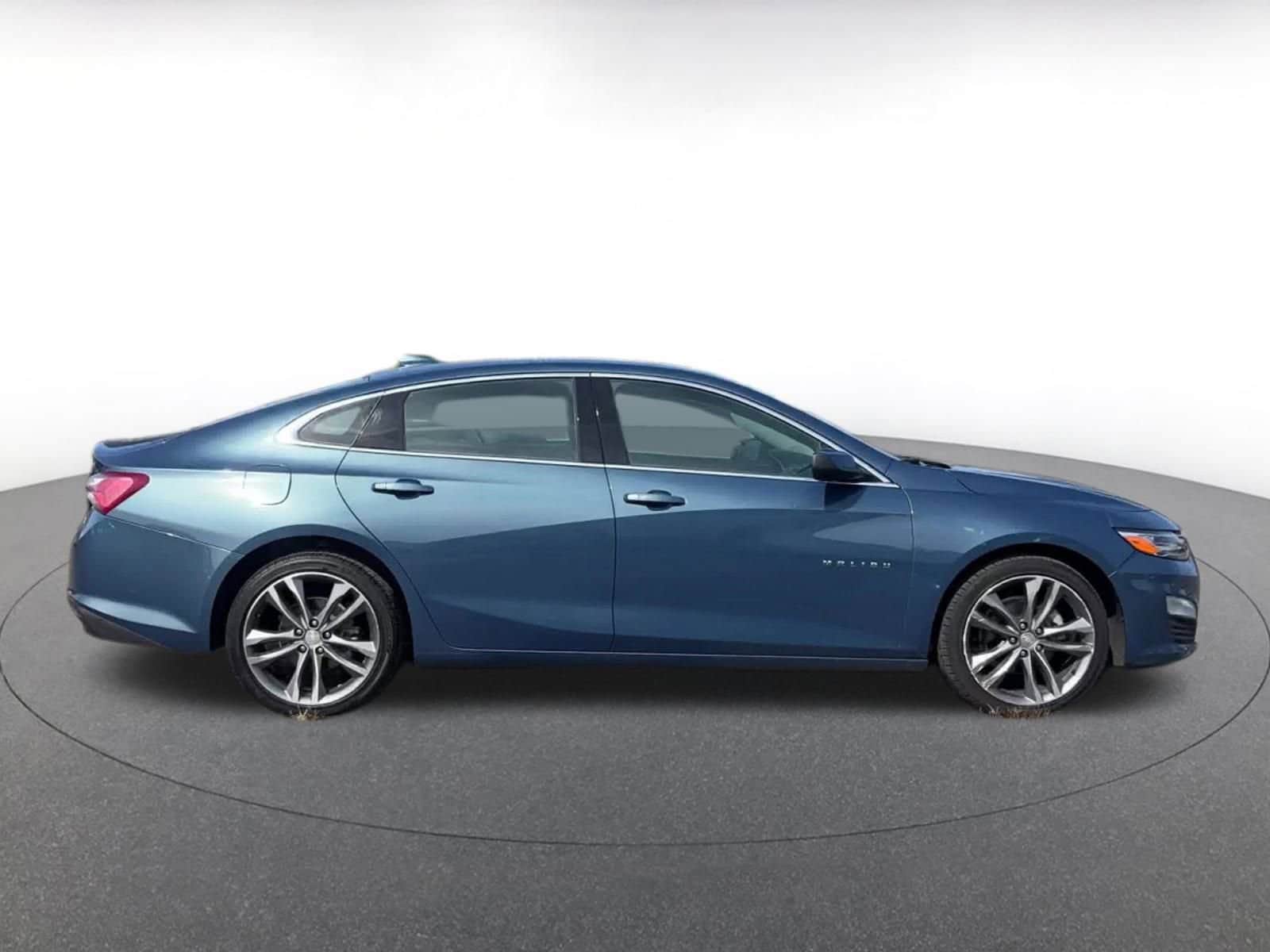 Thumbnail: 2024 Chevrolet Malibu - 16