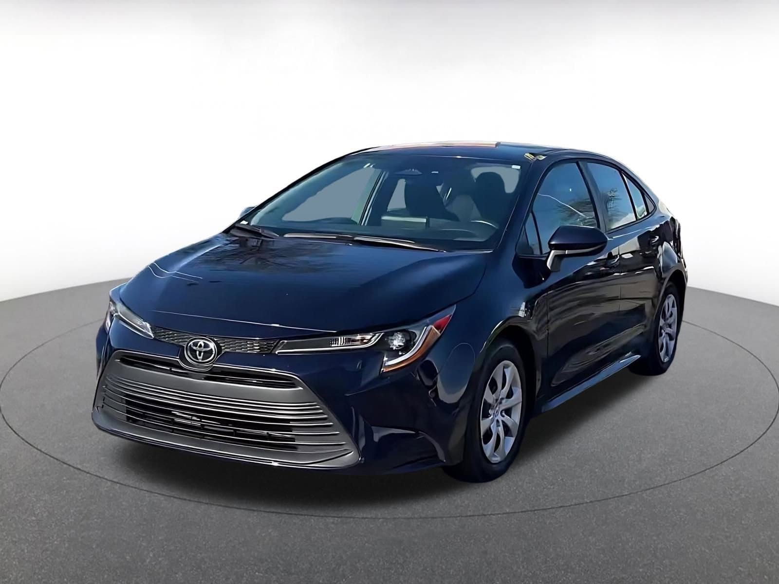 Thumbnail: 2025 Toyota Corolla - 4