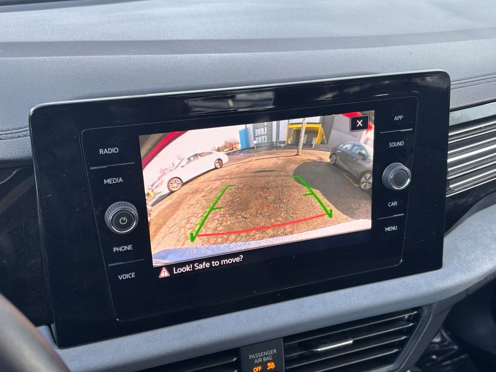 Thumbnail: 2025 Volkswagen Jetta - 17