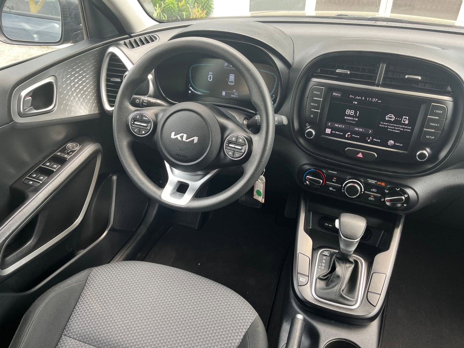 Thumbnail: 2023 Kia Soul - 30