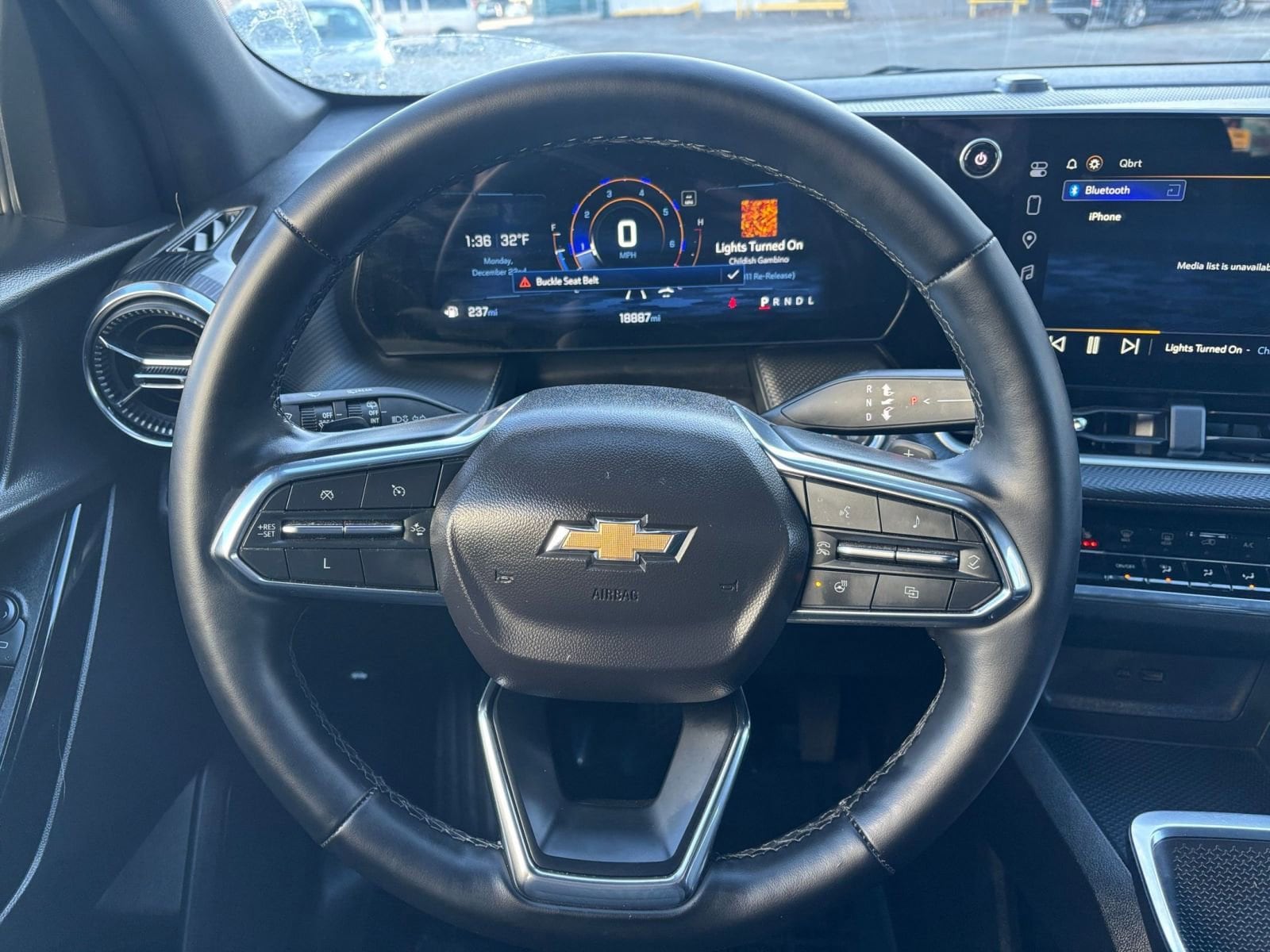 Thumbnail: 2025 Chevrolet Equinox - 24