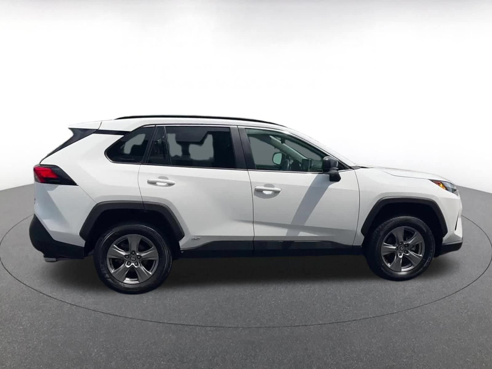 Thumbnail: 2025 Toyota RAV4 - 16