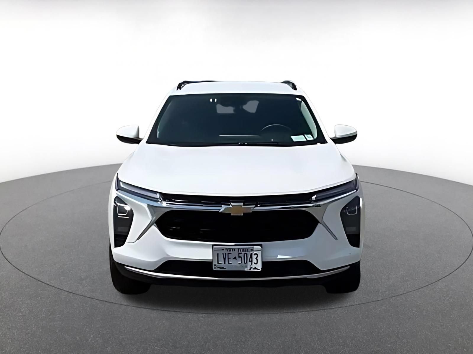 Thumbnail: 2025 Chevrolet Trax - 4