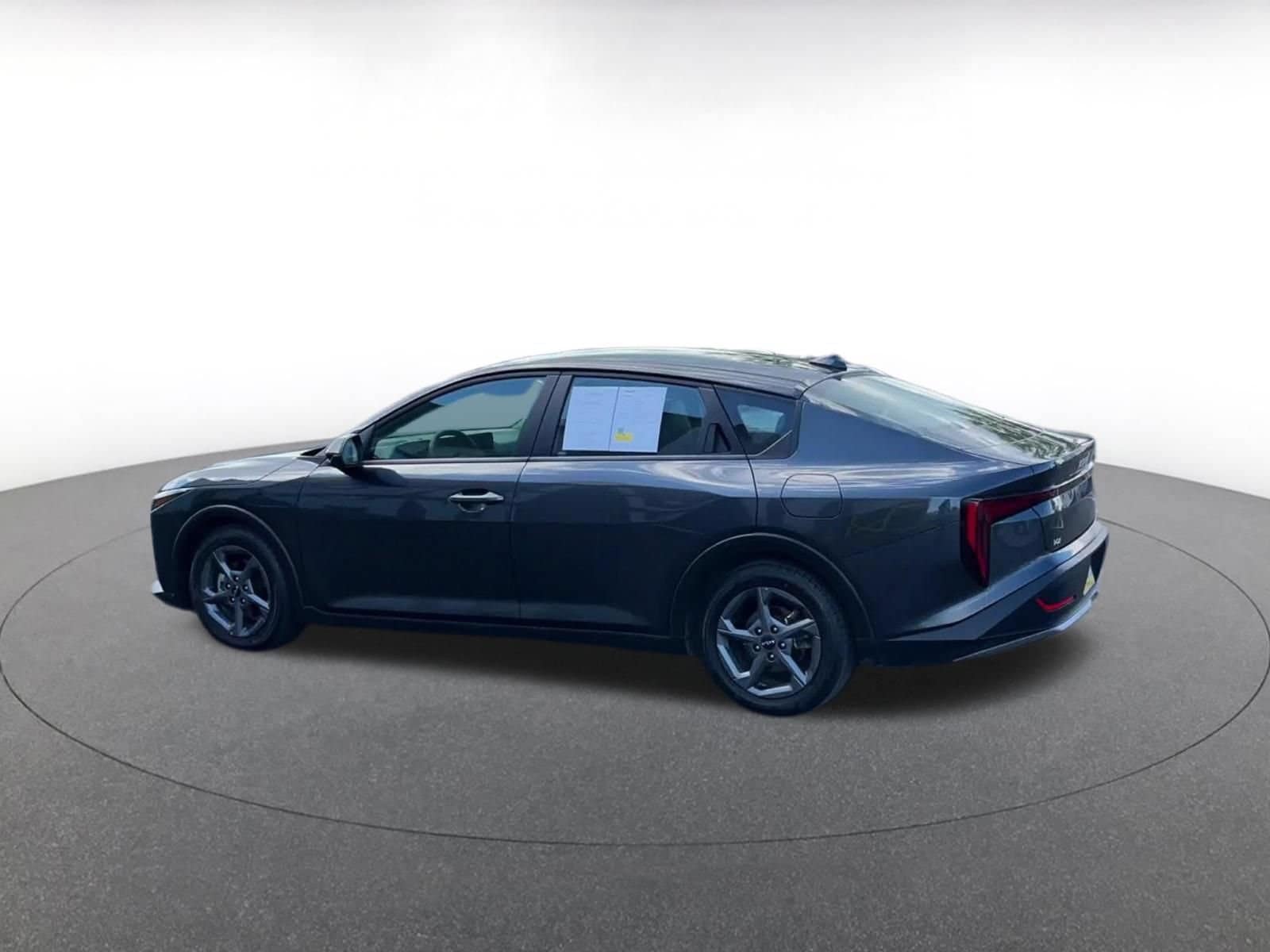 Thumbnail: 2025 Kia K4 - 10