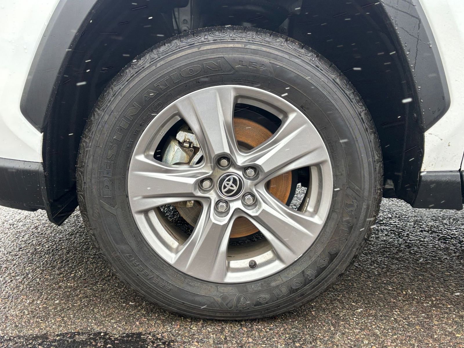 Thumbnail: 2025 Toyota RAV4 - 23