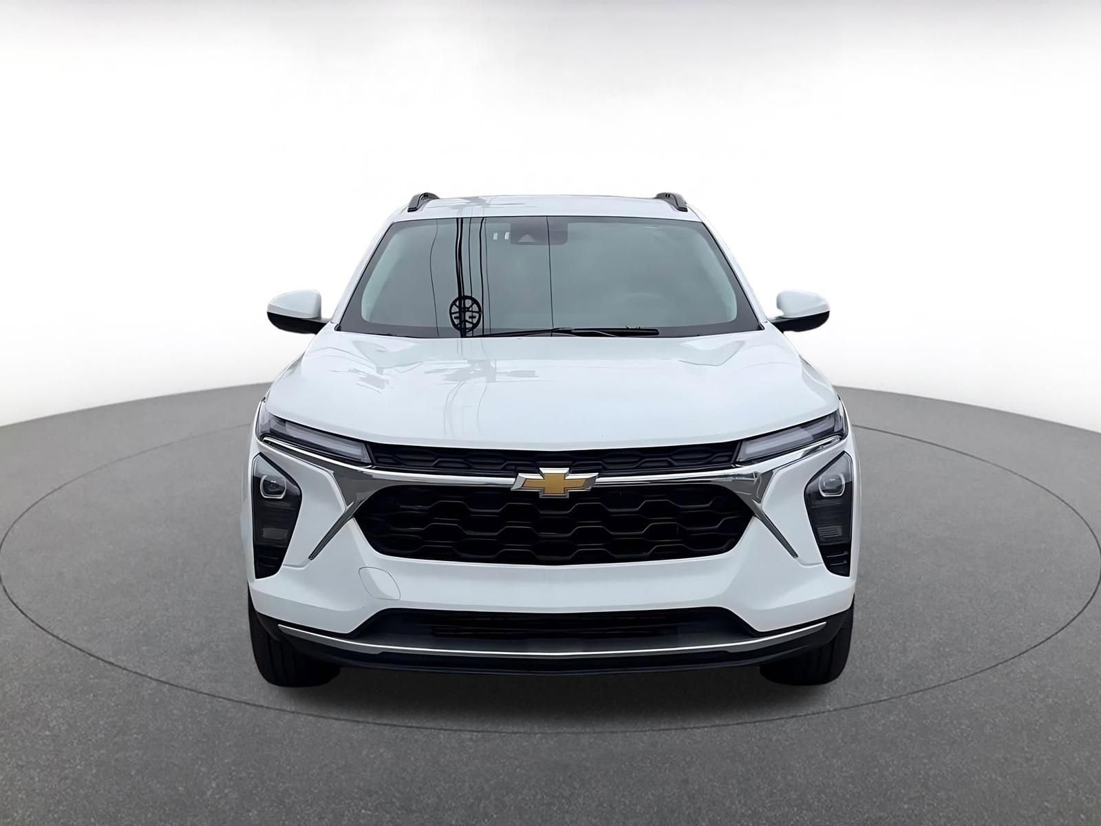 Thumbnail: 2025 Chevrolet Trax - 4
