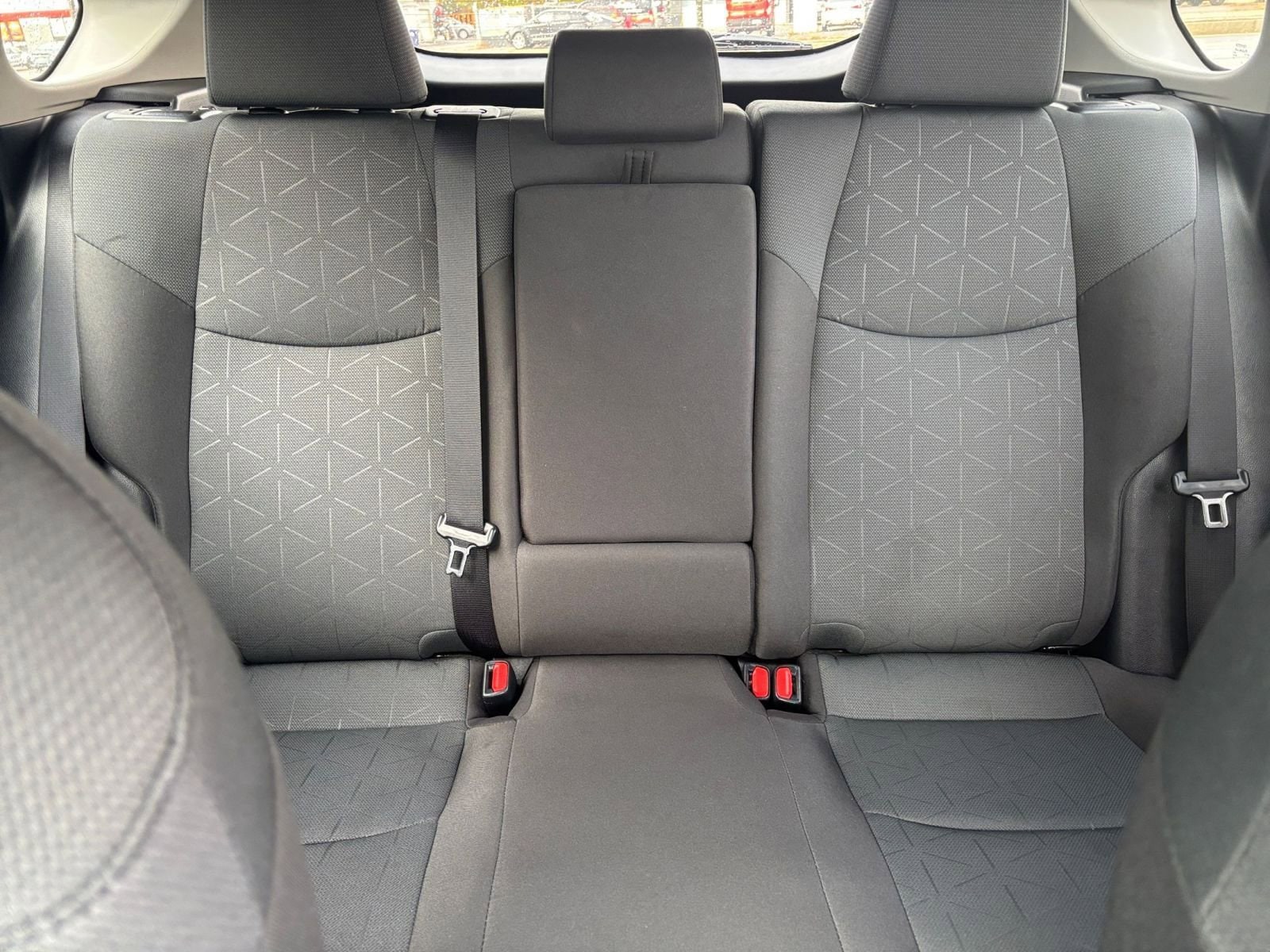 Thumbnail: 2025 Toyota RAV4 - 34