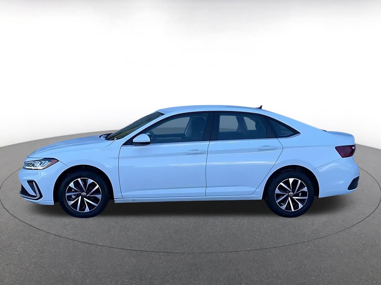 Thumbnail: 2025 Volkswagen Jetta - 9