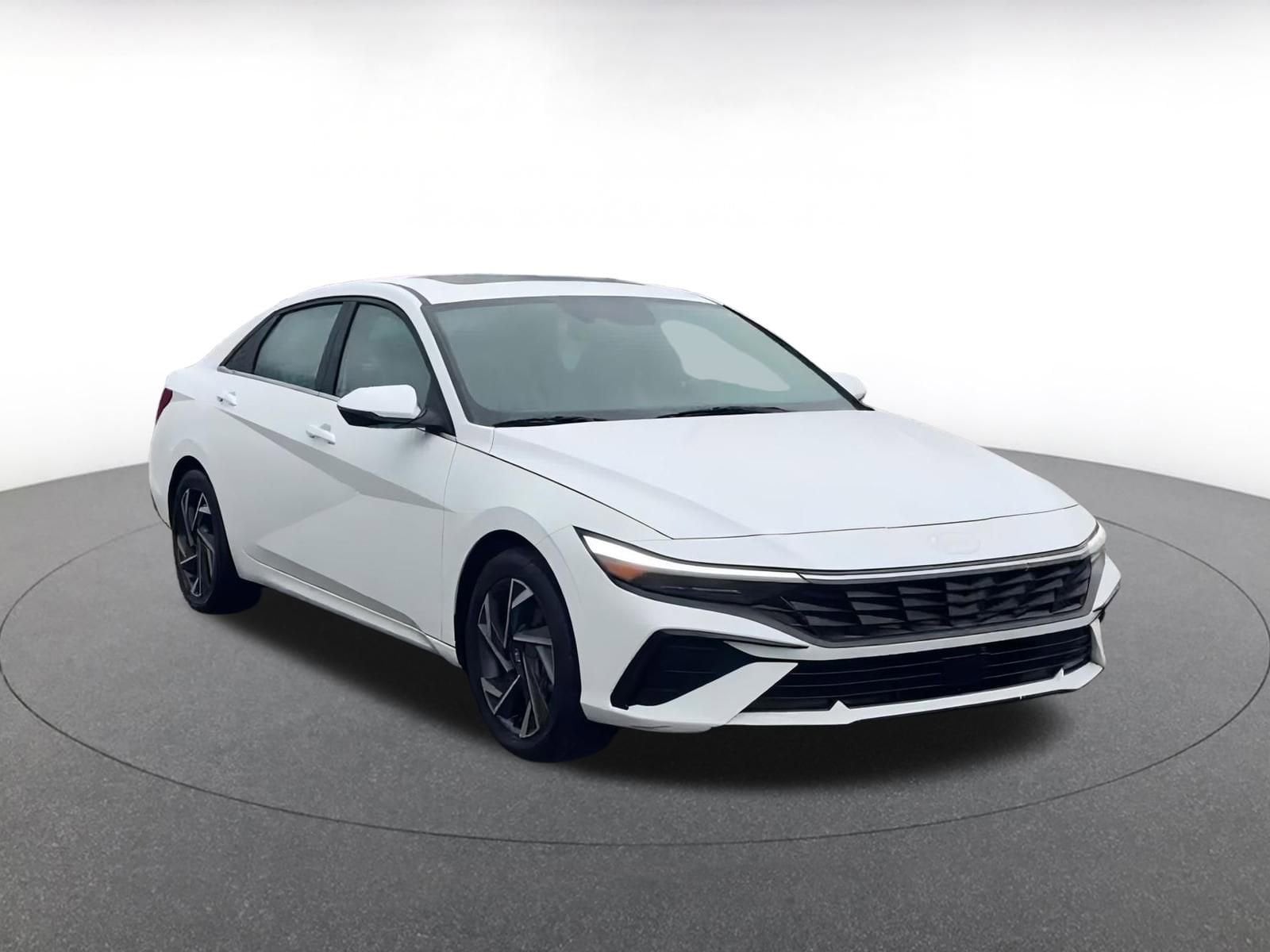 Thumbnail: 2025 Hyundai Elantra - 3