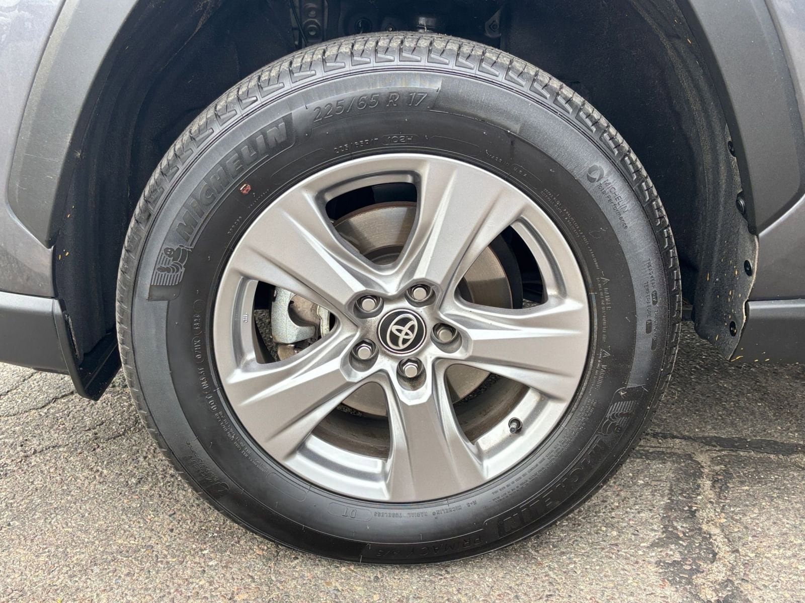 Thumbnail: 2025 Toyota RAV4 - 25