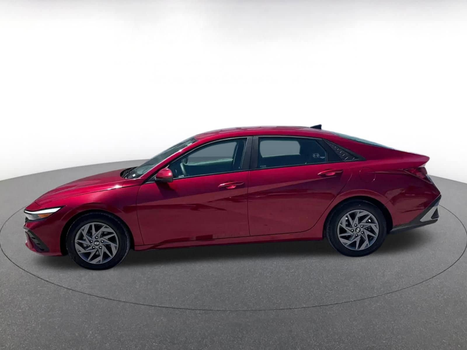 Thumbnail: 2024 Hyundai Elantra - 8