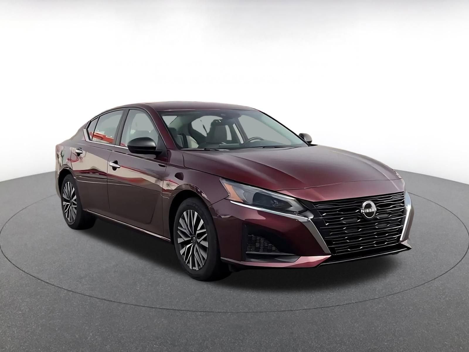 Thumbnail: 2025 Nissan Altima - 2
