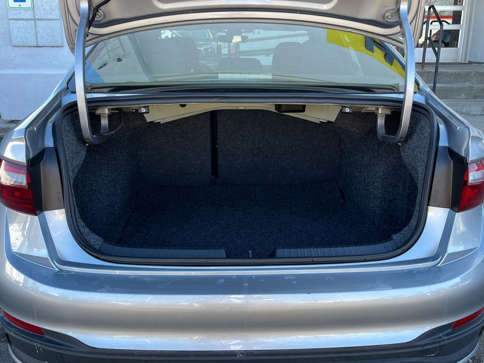 Thumbnail: 2025 Volkswagen Jetta - 27