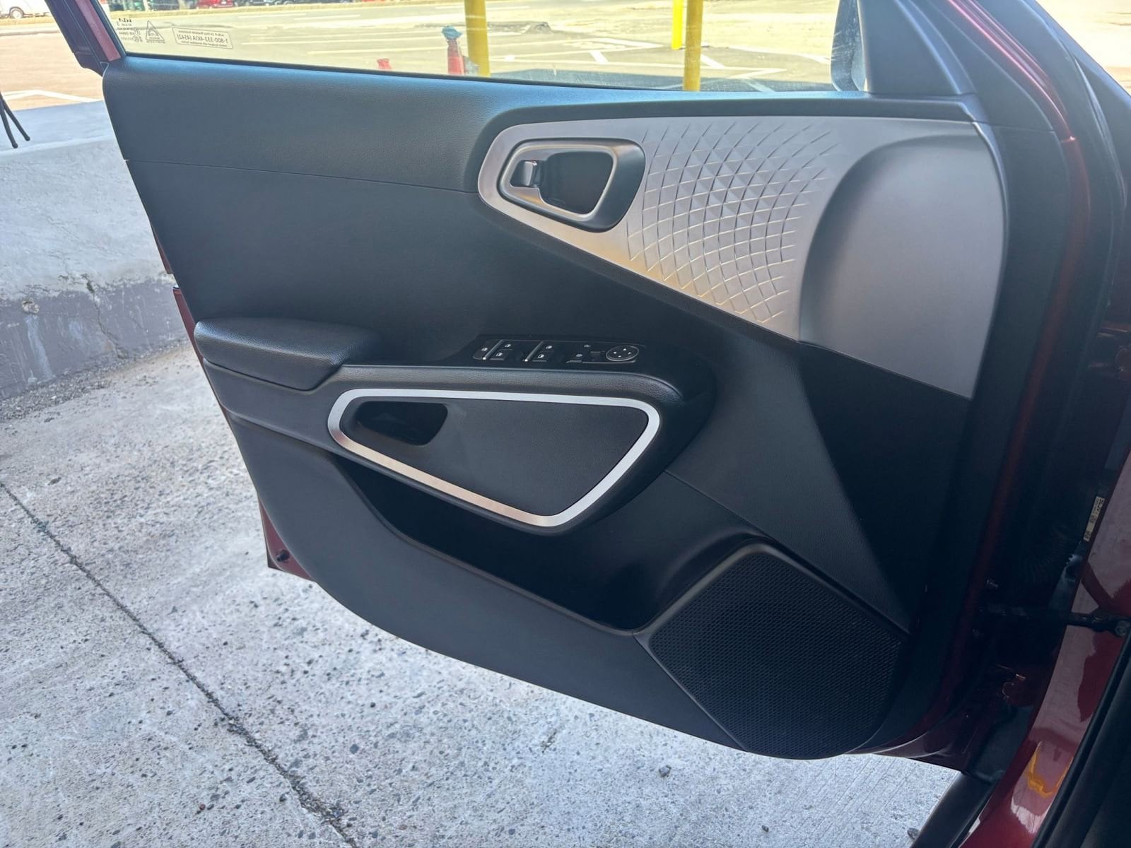 Thumbnail: 2025 Kia Soul - 18