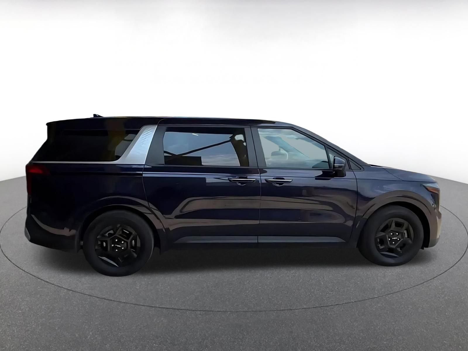 Thumbnail: 2026 Kia Carnival - 11
