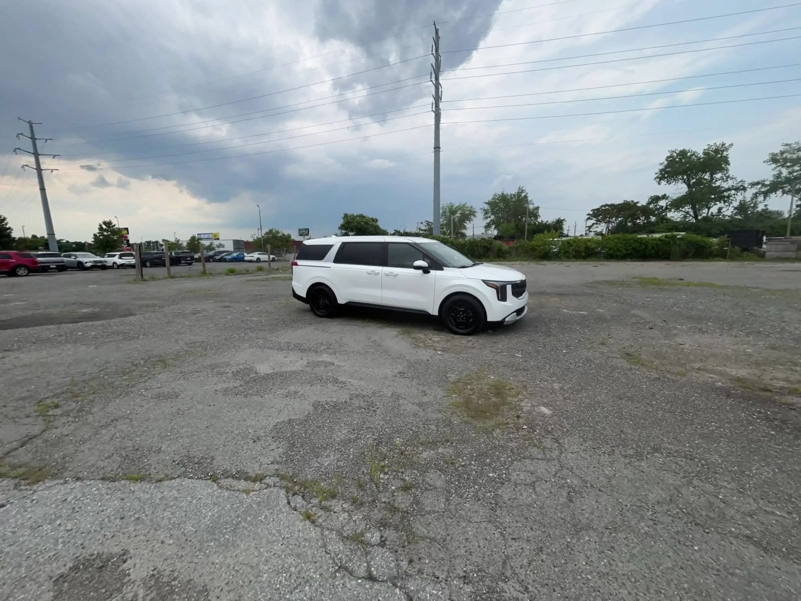 Thumbnail: 2026 Kia Carnival - 16