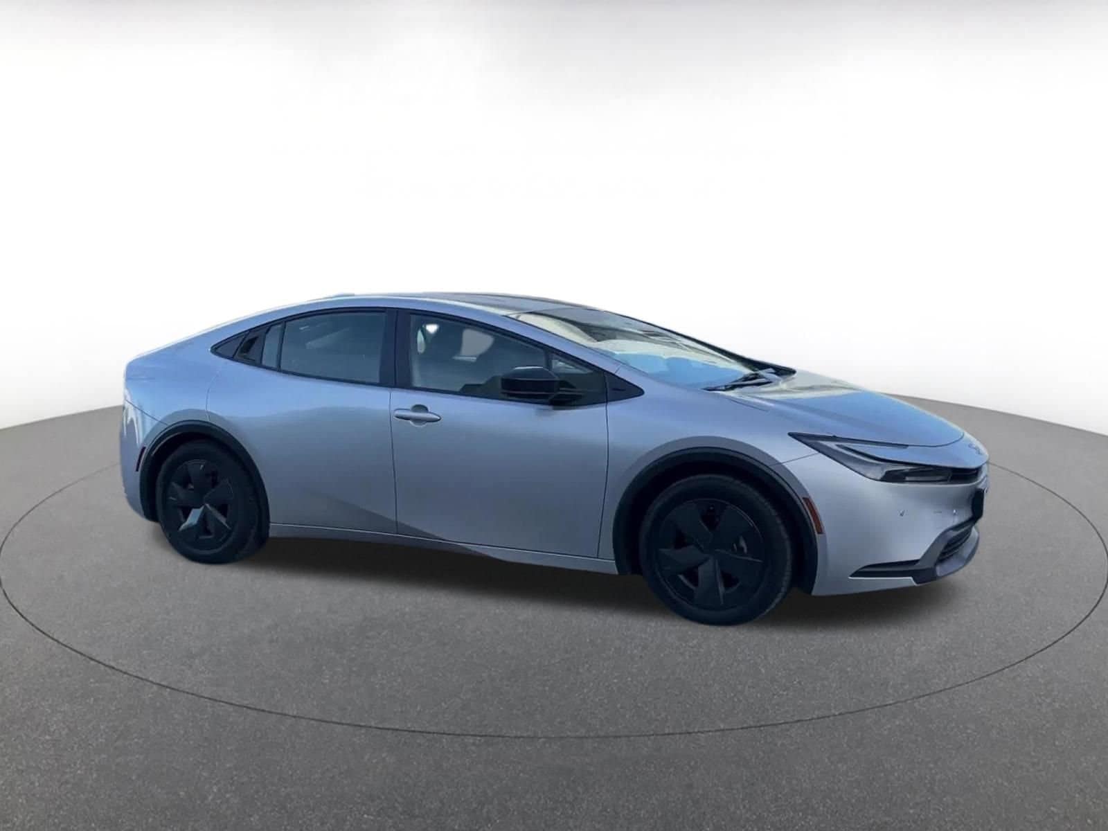 Thumbnail: 2025 Toyota Prius - 2