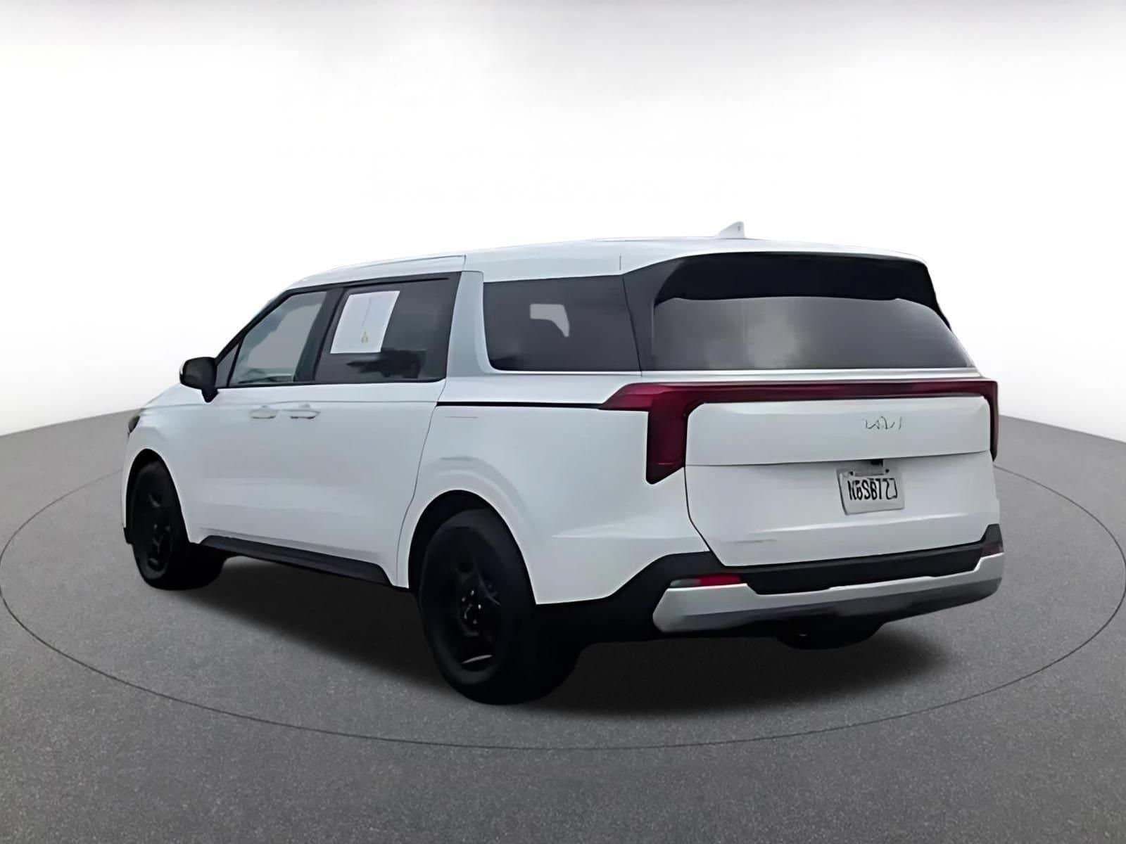 Thumbnail: 2026 Kia Carnival - 10