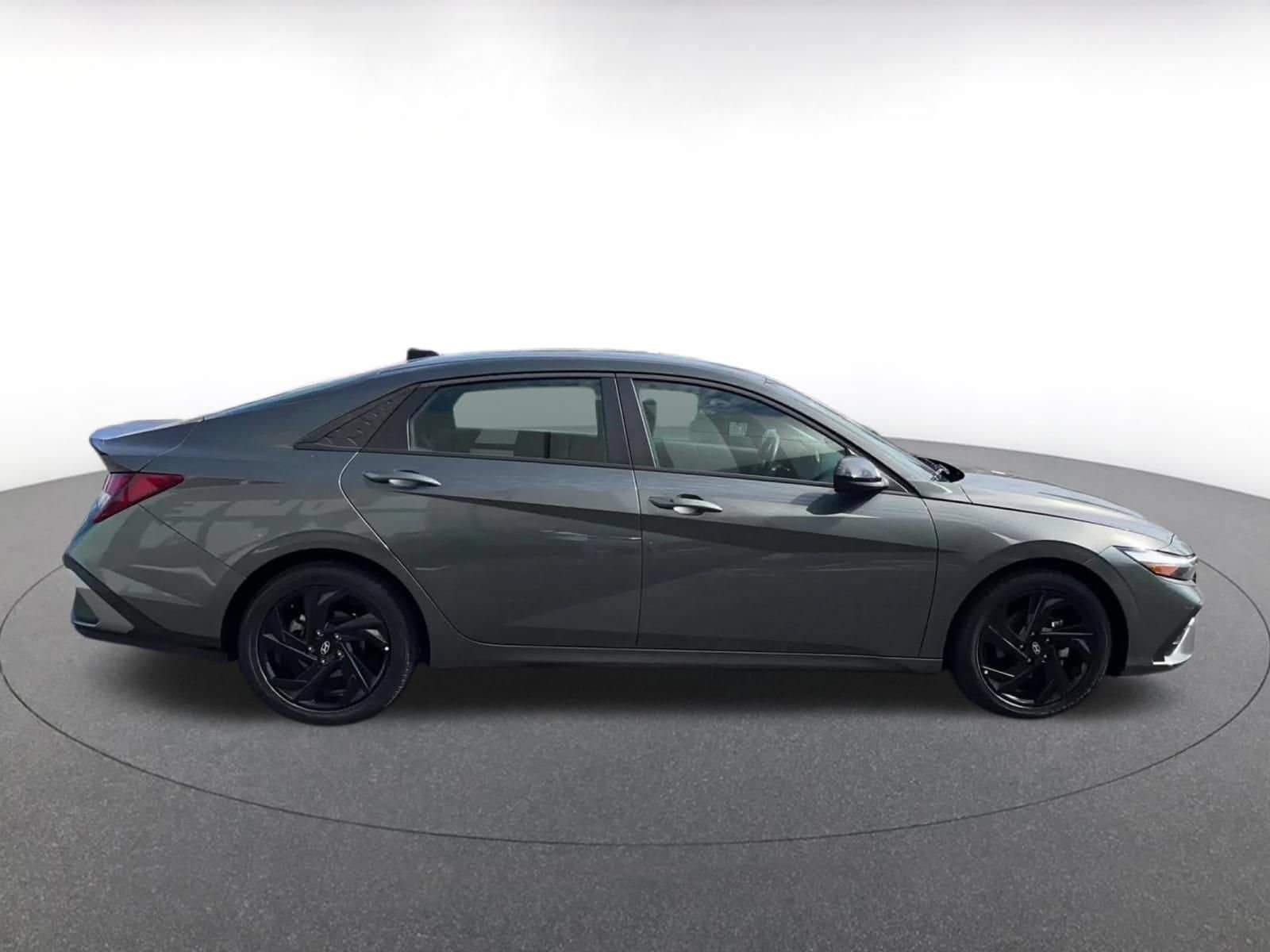 Thumbnail: 2026 Hyundai Elantra - 16