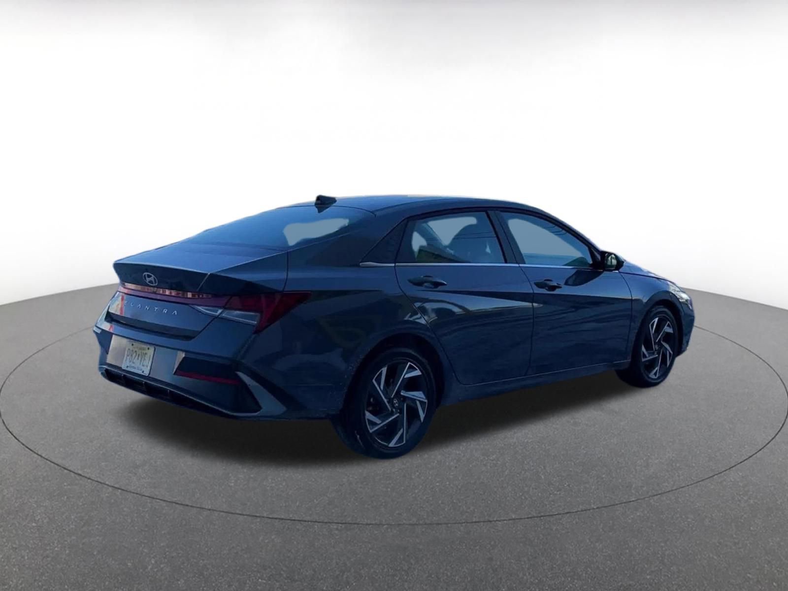Thumbnail: 2025 Hyundai Elantra - 14