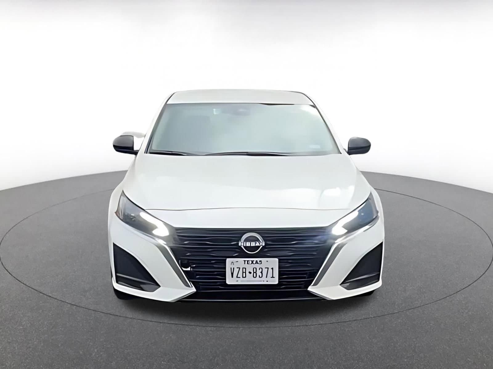 Thumbnail: 2025 Nissan Altima - 4