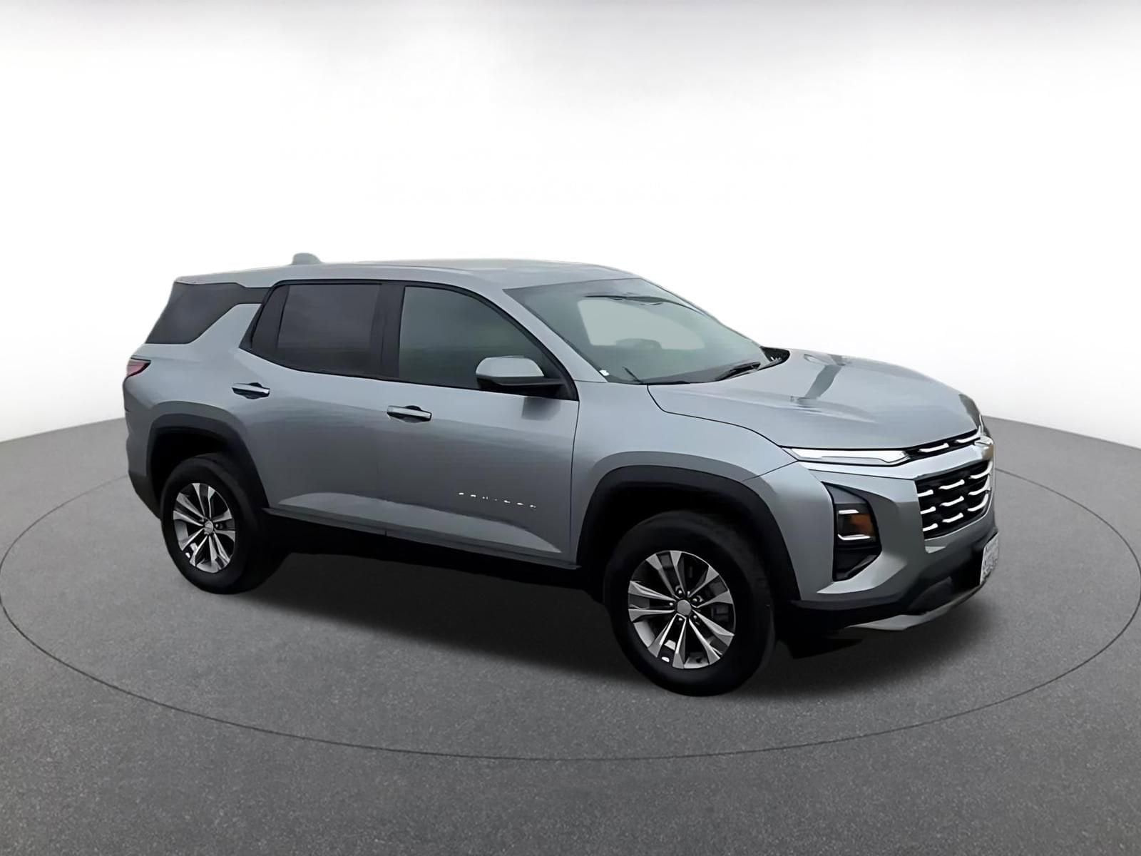 Thumbnail: 2025 Chevrolet Equinox - 2